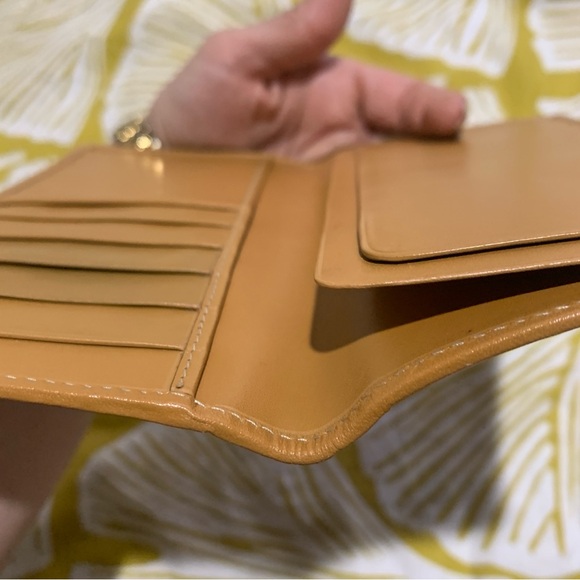 Gucci Checkbook Wallet - Picture 14 of 14